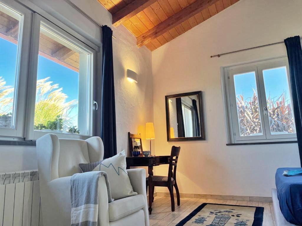 Is Cheas Wine Farm Boutique Hotel San Vero Milis المظهر الخارجي الصورة